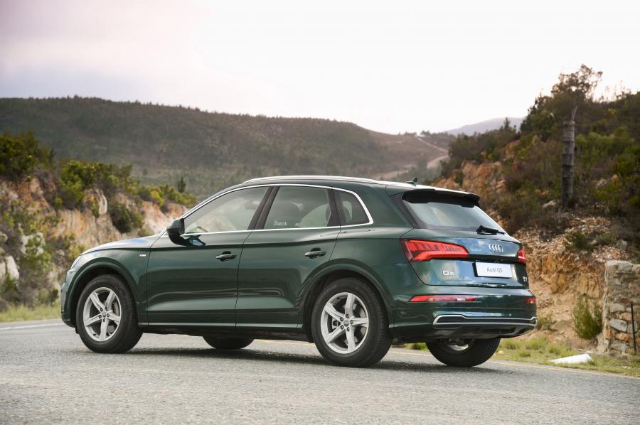  Audi Q5 TFSI Quattro S-Line 2017 года  (ZA) (фото 21 из 30)